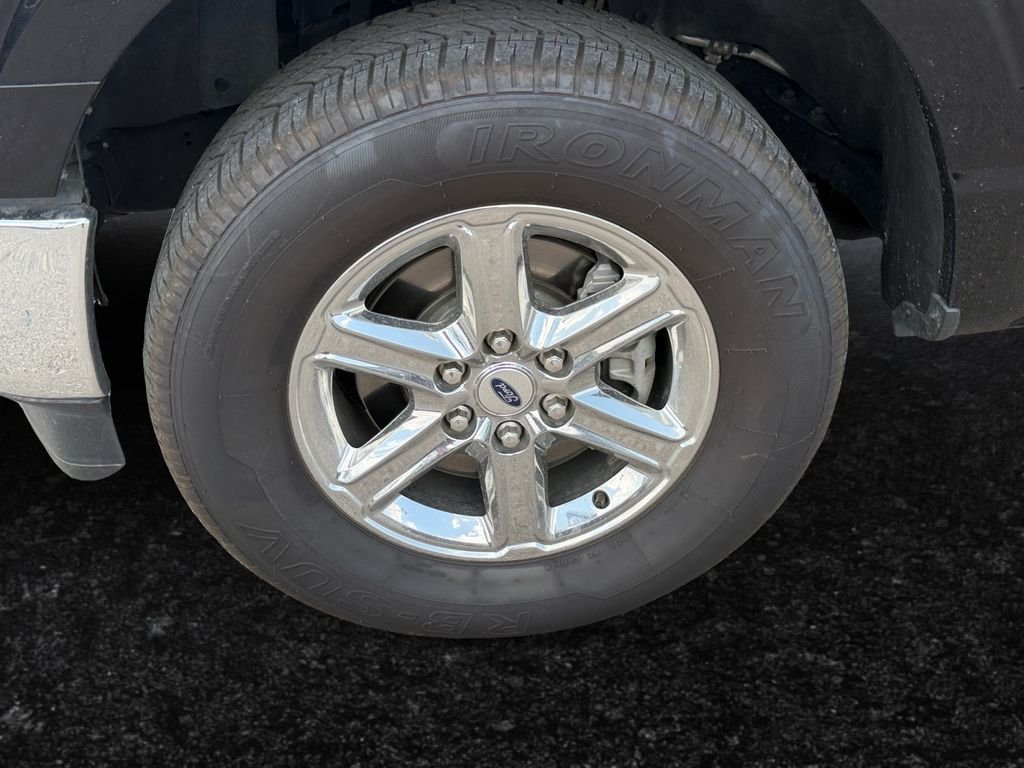 Used 2024 Black Ford XLT image 25