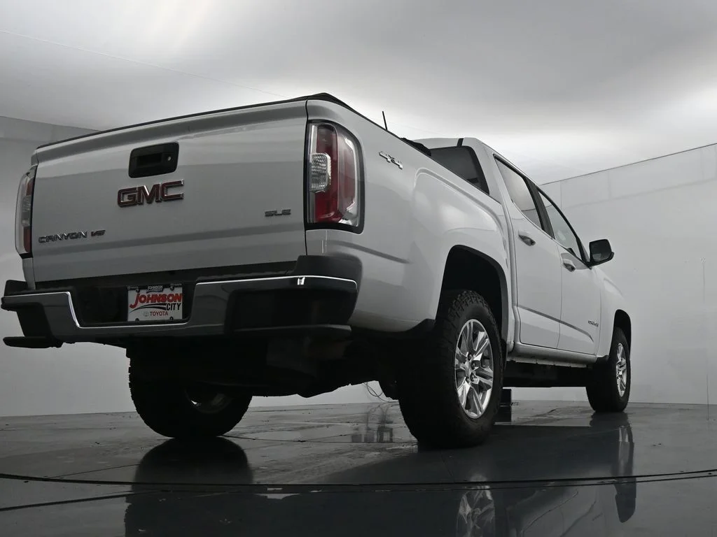 Used 2020 White GMC SLE1 image 36