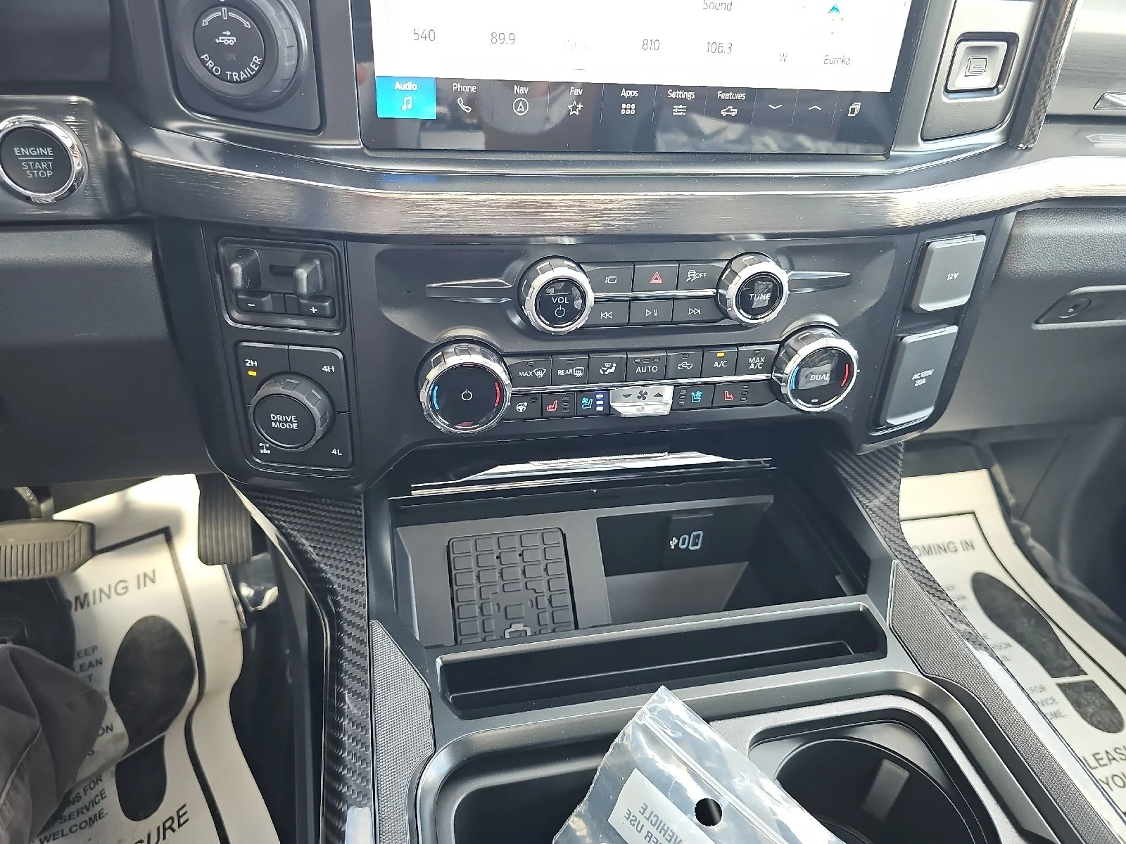 New 2026 Oxford White Ford F-250® Lariat® image 37