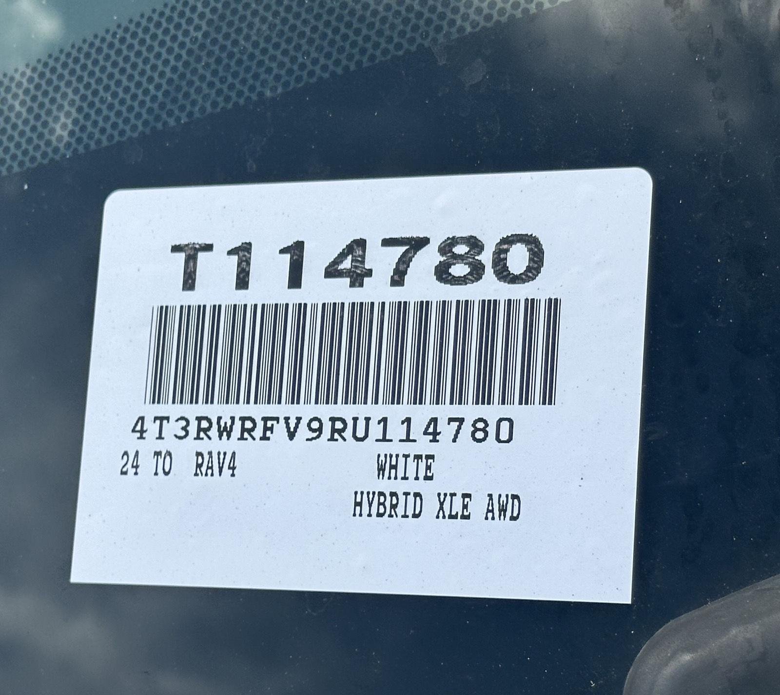 Certified Used 2024 Ice Cap Toyota Hybrid XLE image 14