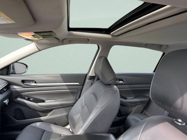 Used 2023 Gun Metallic Nissan 2.5 SL image 13