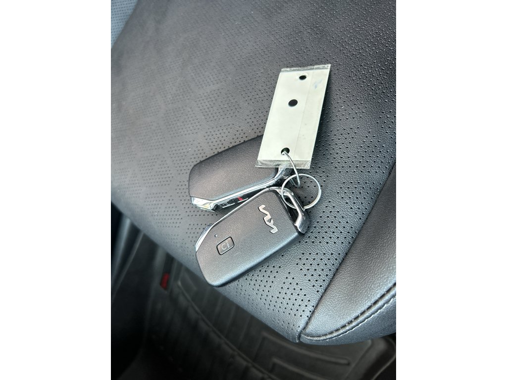 Used 2024 Pluton Blue Kia EX image 29