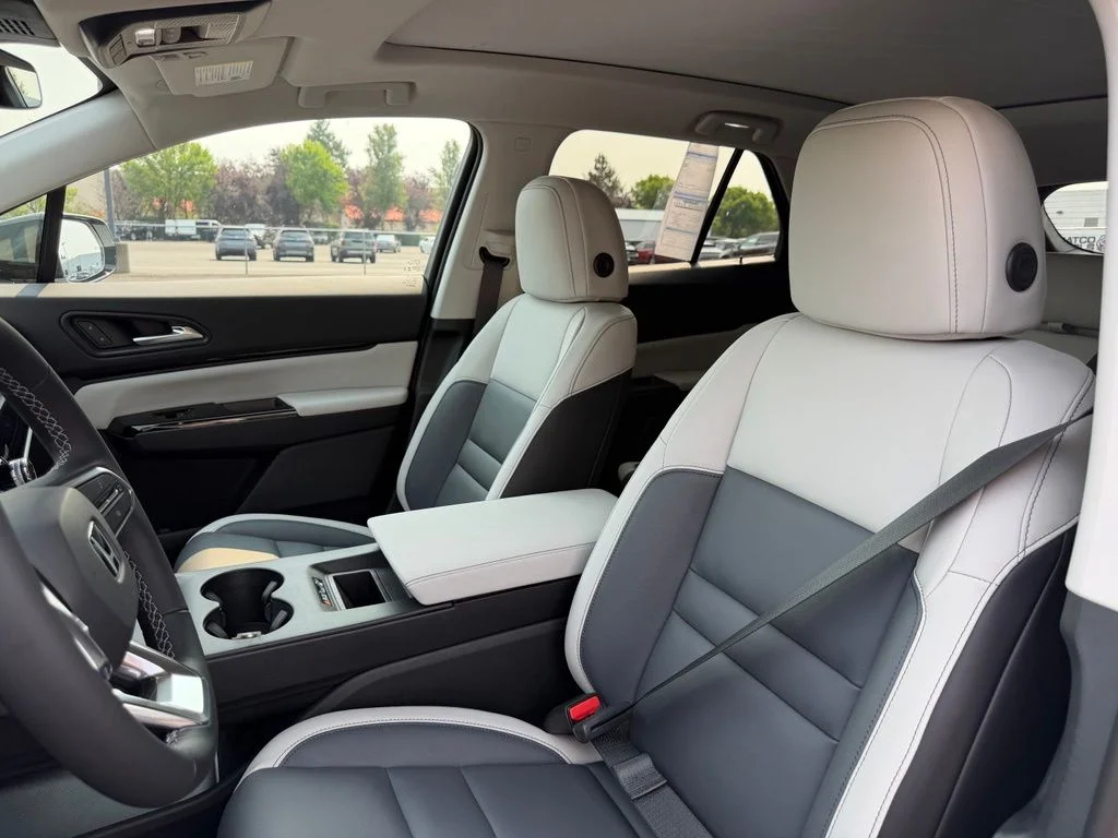 New 2026 Frostline White Pearl Honda Touring image 16