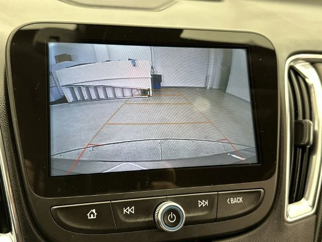 Used 2018 Beige Chevrolet Premier image 35