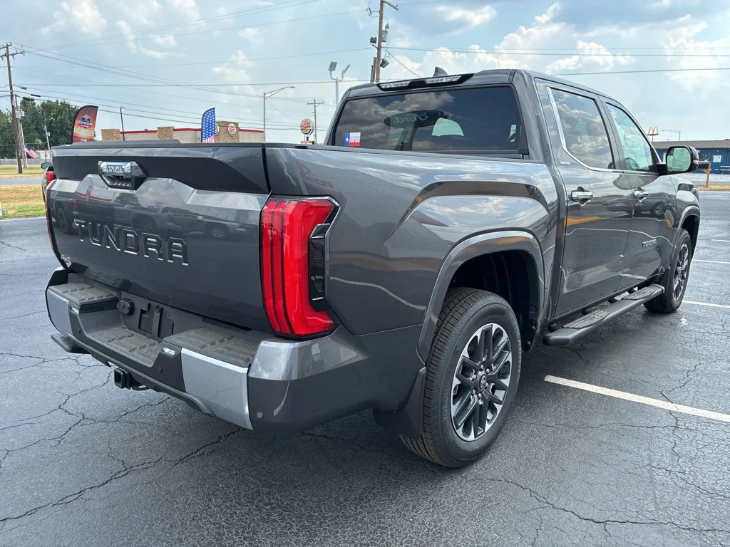 2026 Toyota Tundra Limited - Photo 6