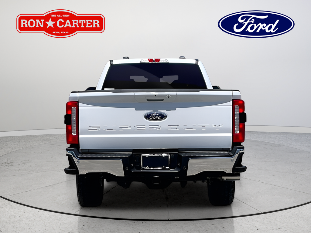 New 2026 Oxford White Ford Lariat image 4
