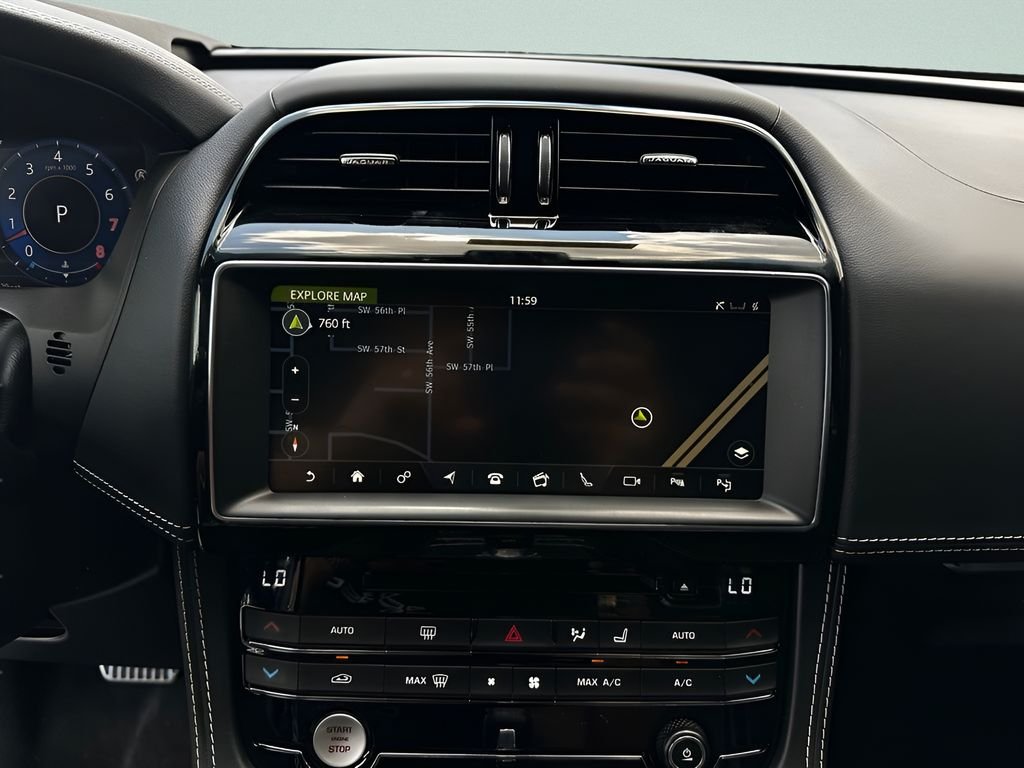 Used 2020 Blue Jaguar SVR image 18