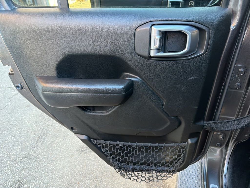 Used 2020 Gray Jeep Sport image 19