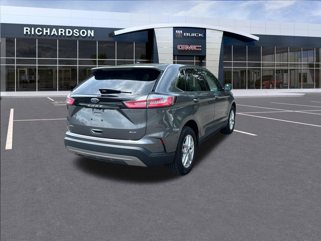 Used 2023 Gray Ford SEL image 5