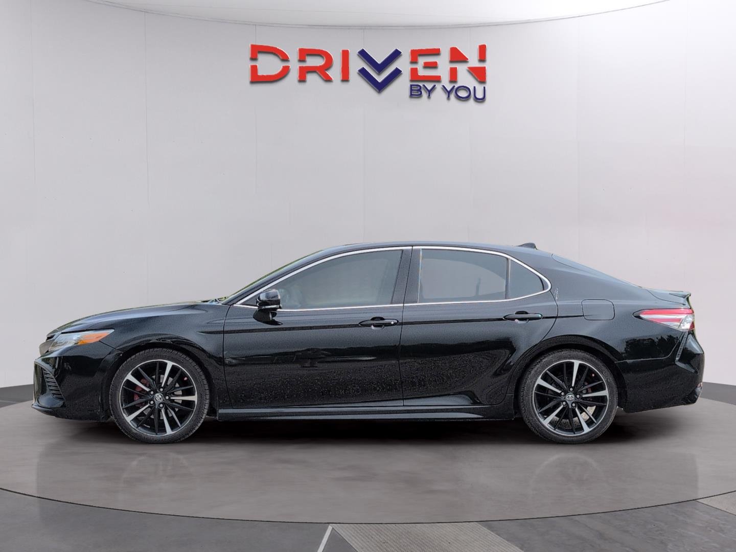 Used 2018 Toyota Camry XSE with VIN 4T1B61HK1JU026941 for sale in Chatom, AL