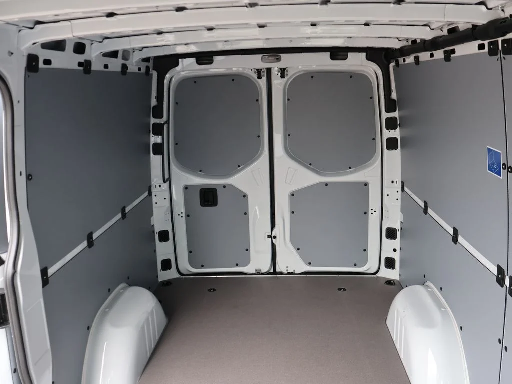New 2026  Mercedes-Benz Cargo 144 WB image 16