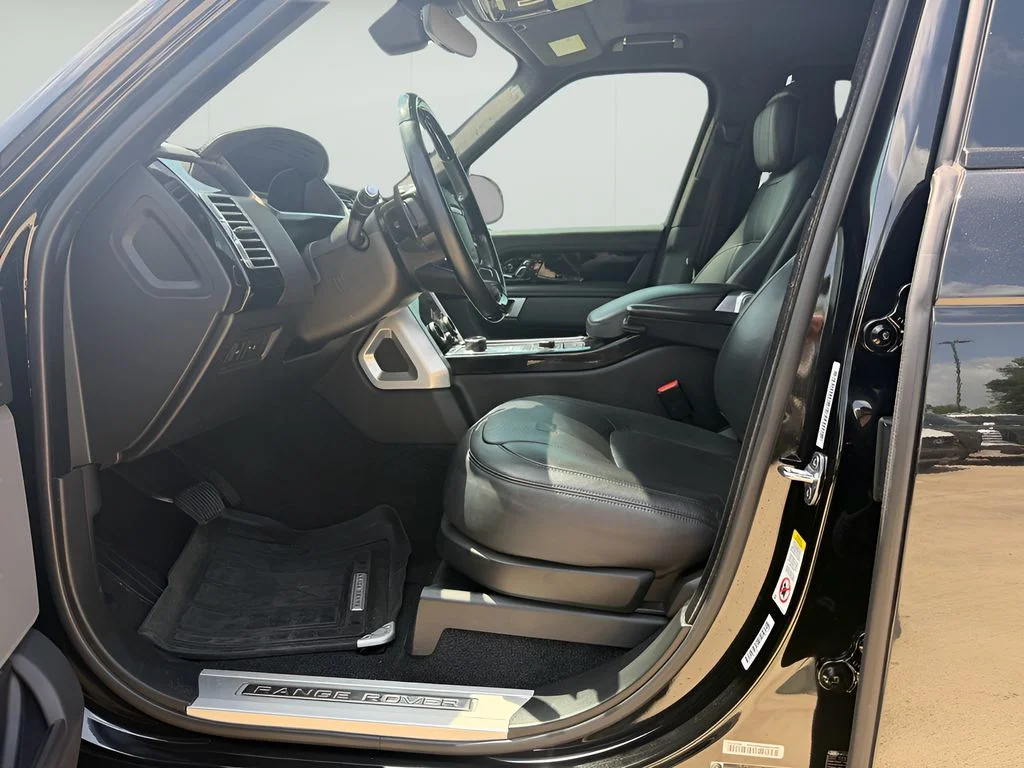 Used 2020 Santorini Black Metallic Land Rover Supercharged image 12
