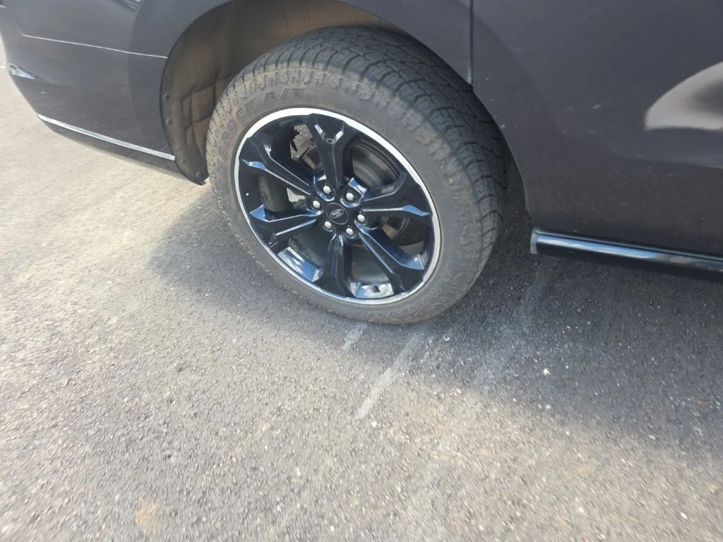 Certified Used 2023  Ford Limited image 17