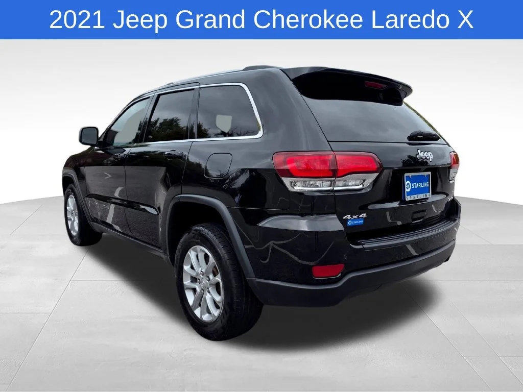 Used 2021  Jeep Laredo X image 6