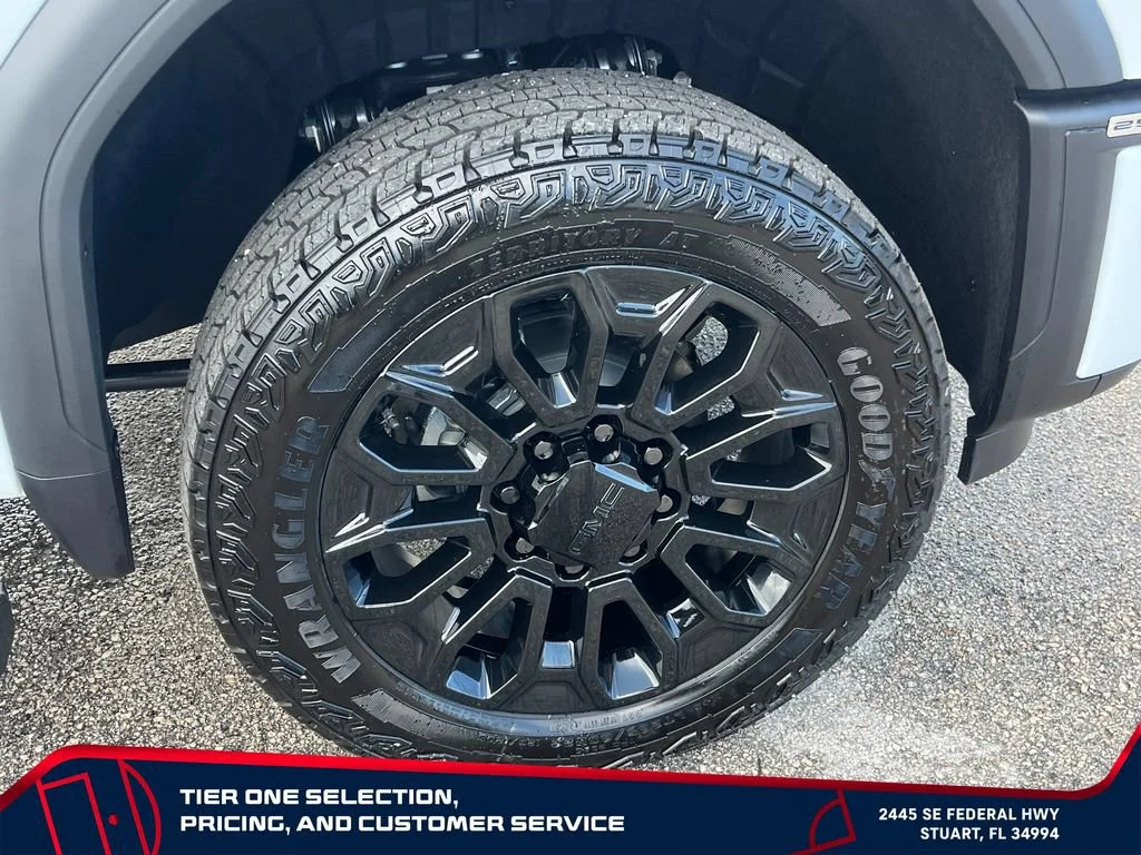 New 2026 Glacier White Tricoat GMC Denali Ultimate image 21