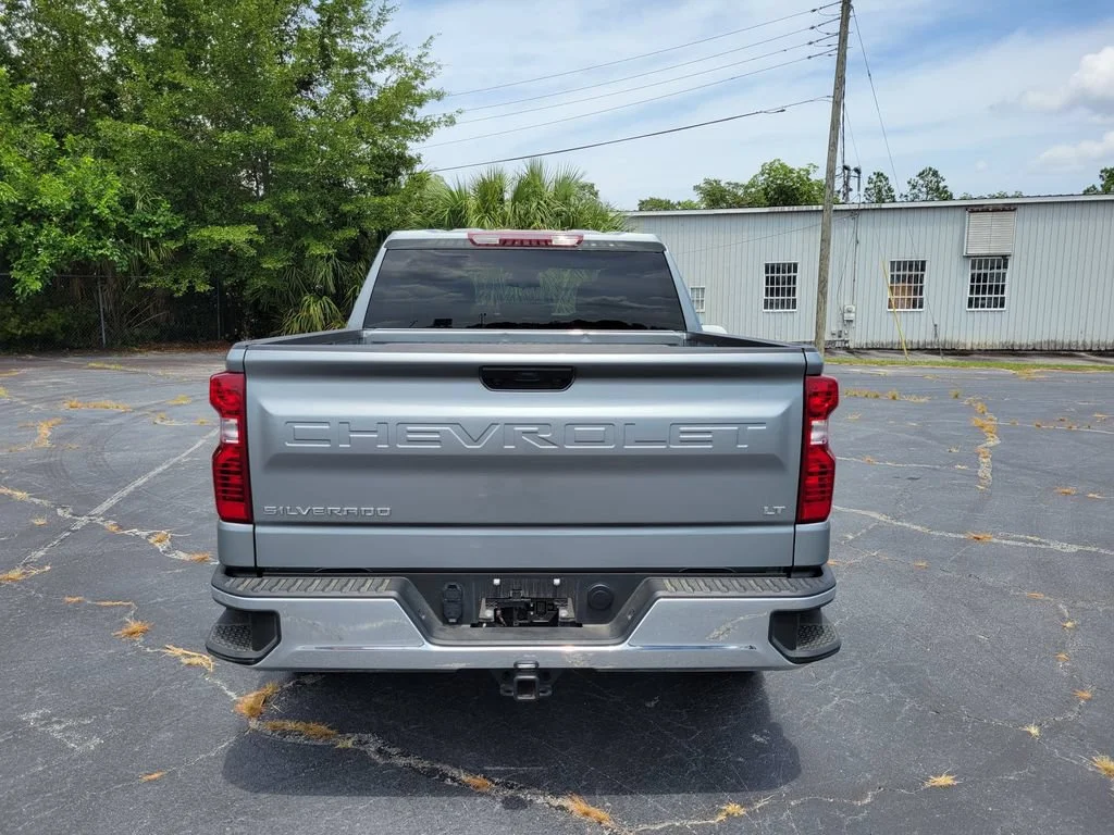 Used 2026 Sterling Gray Metallic Chevrolet LT image 4