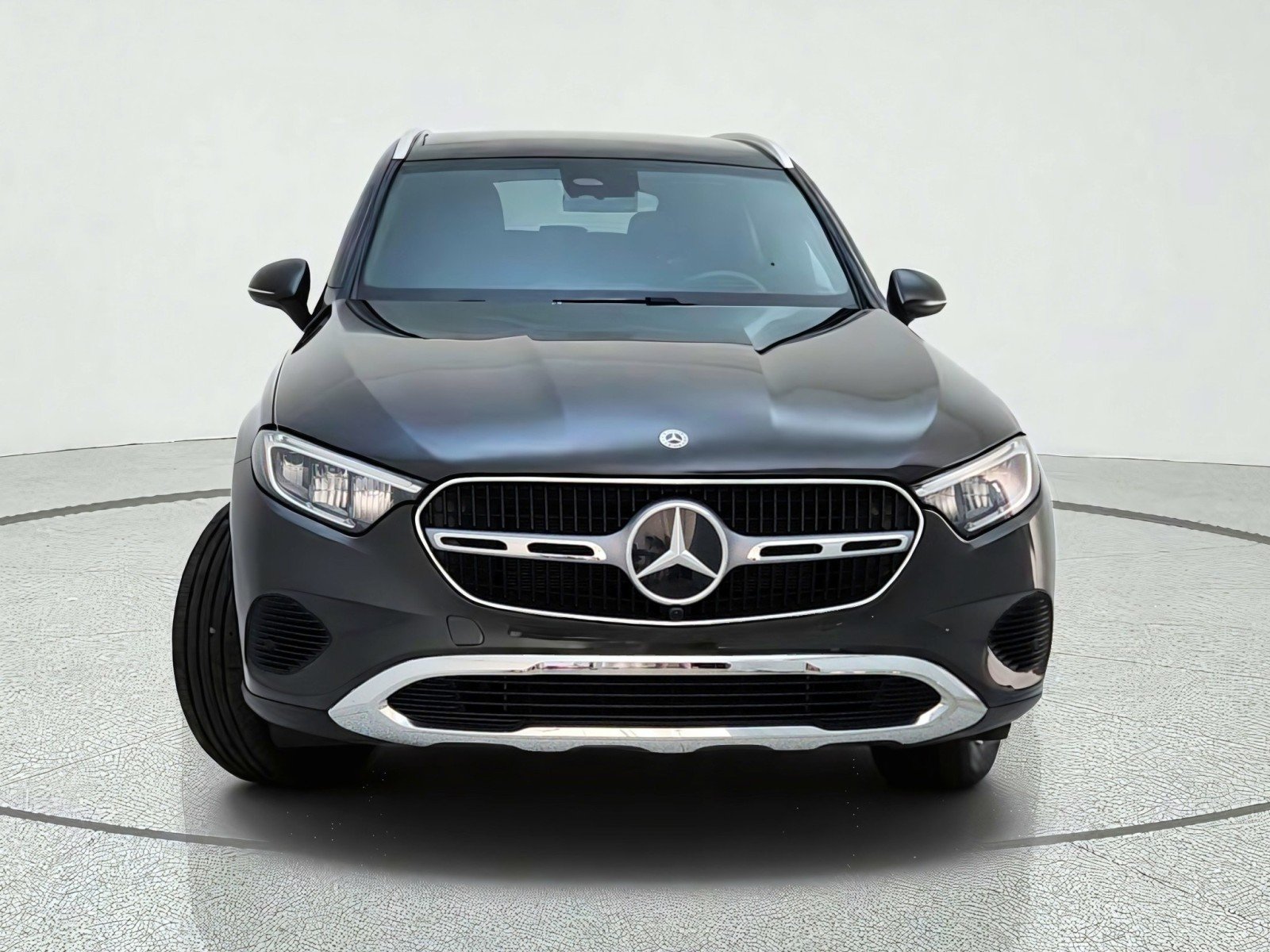 Certified Used 2026 Graphite Grey Metallic Mercedes-Benz GLC 300 image 3