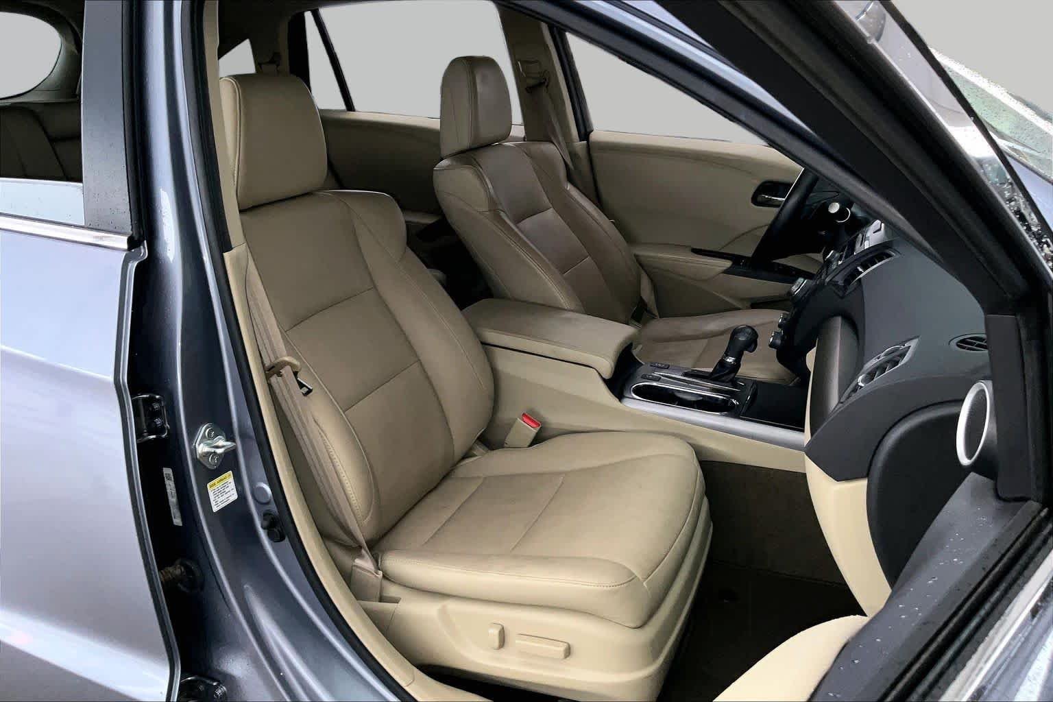 Used 2013 Forged Silver Metallic Acura Tech Pkg image 8