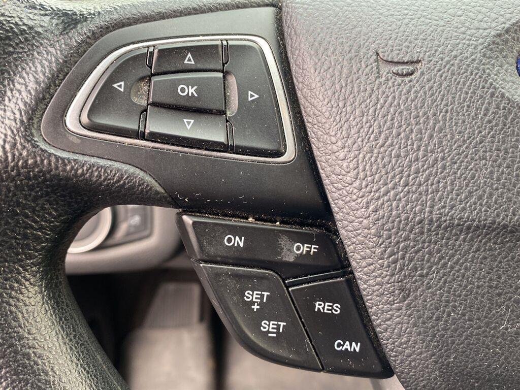 Used 2019 Magnetic Ford SE image 18