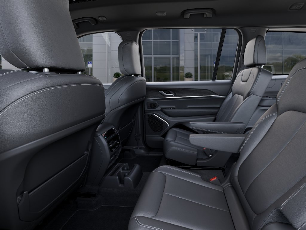 2025 Jeep Grand Cherokee L Limited - Photo 23