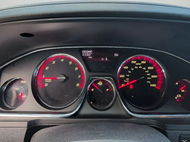 Used 2017 White GMC Limited image 19