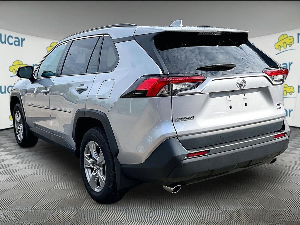 Used 2025 Silver Toyota XLE image 5