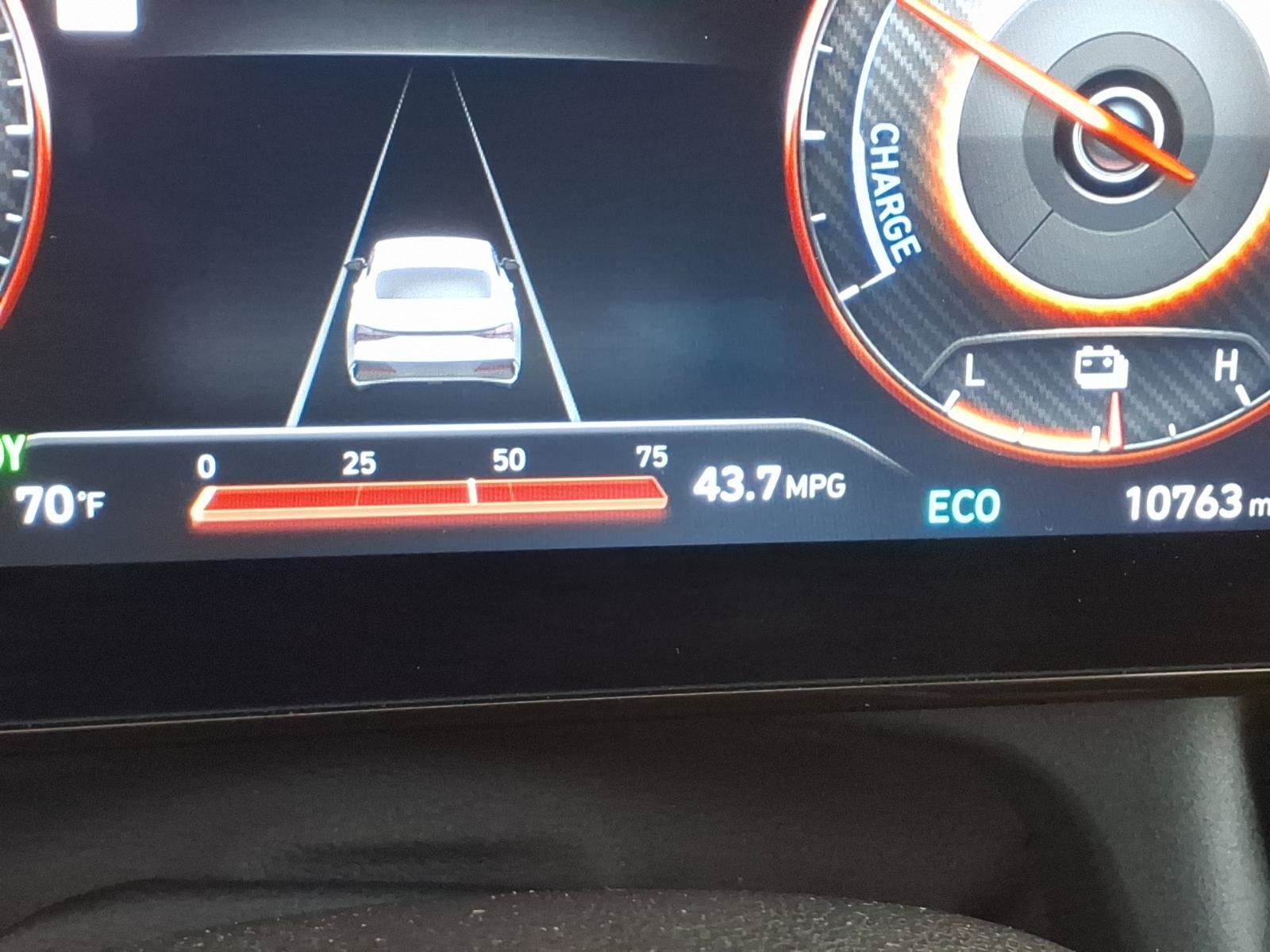 2025 Hyundai Elantra Blue - Photo 33