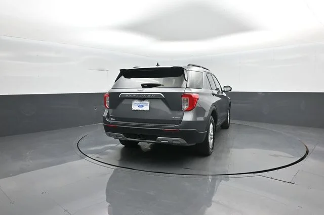 Certified Used 2024 Gray Metallic Ford XLT image 7
