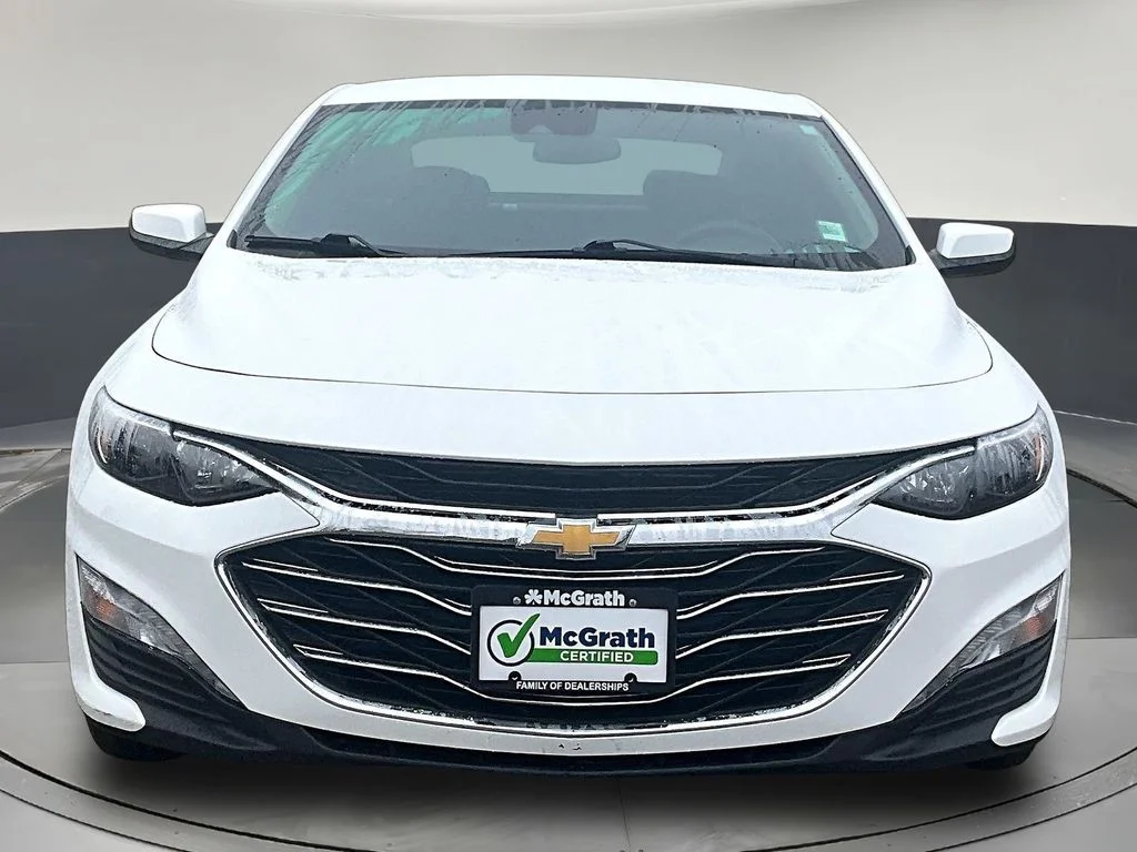 Used 2024 White Chevrolet LT image 2
