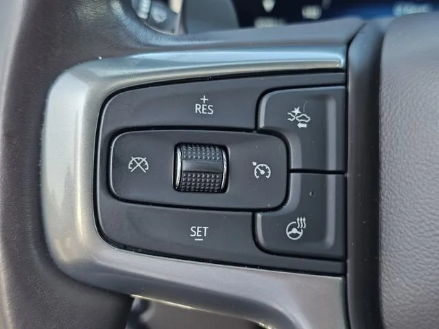 Used 2023 Iridescent Pearl Tricoat Chevrolet LTZ image 22