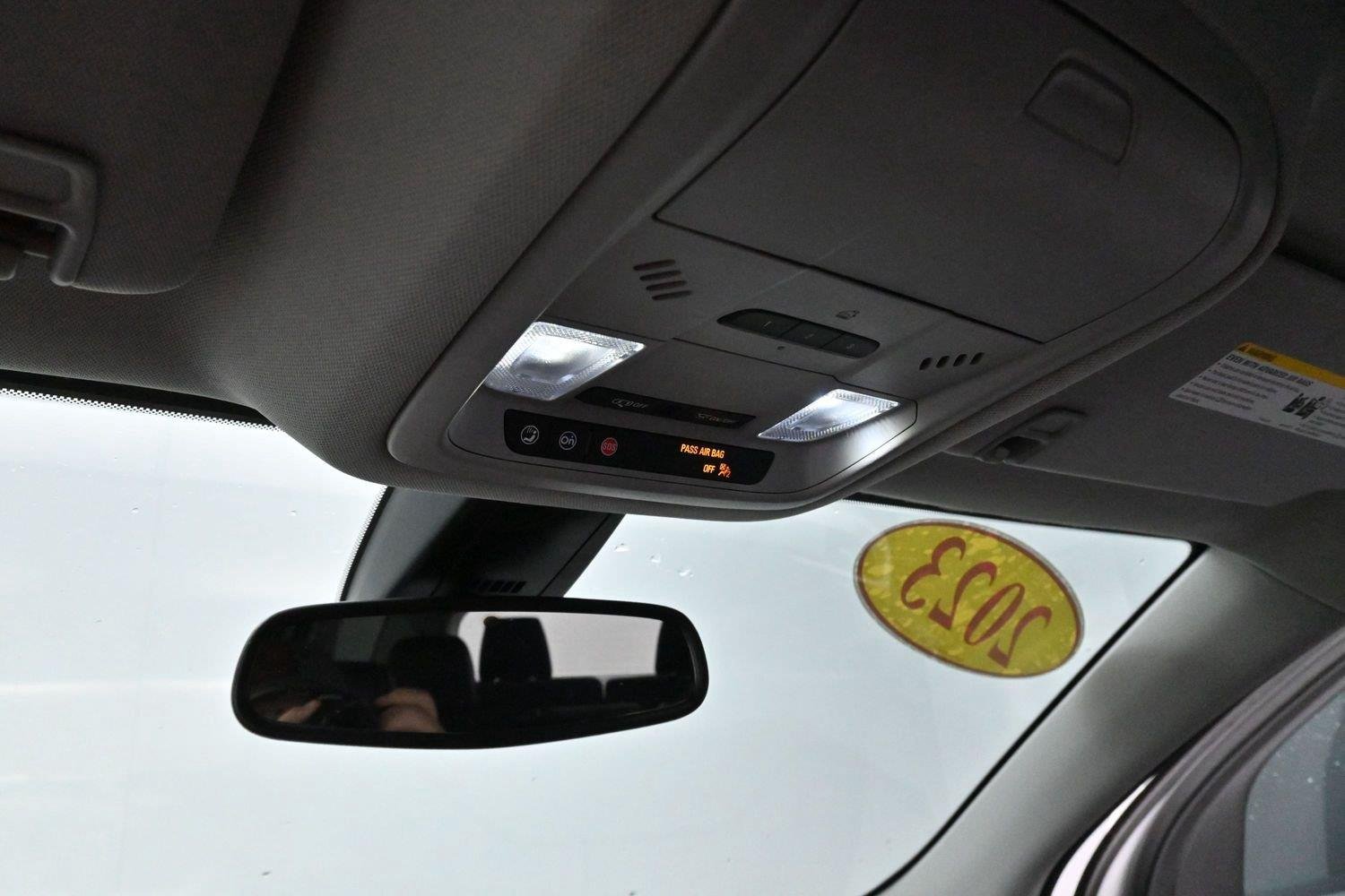 Used 2023 Summit White GMC SLT image 29