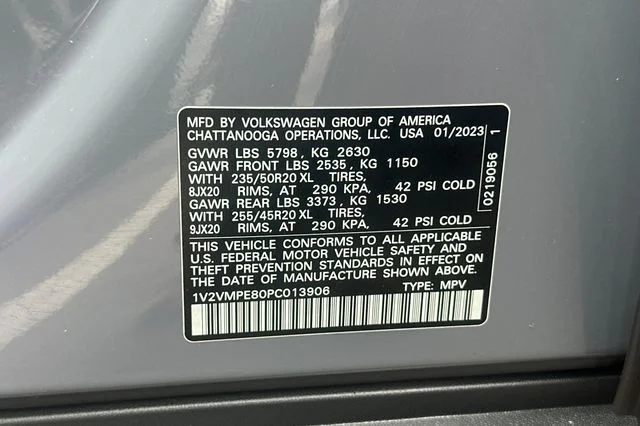 Used 2023 Gray Volkswagen Pro S image 36