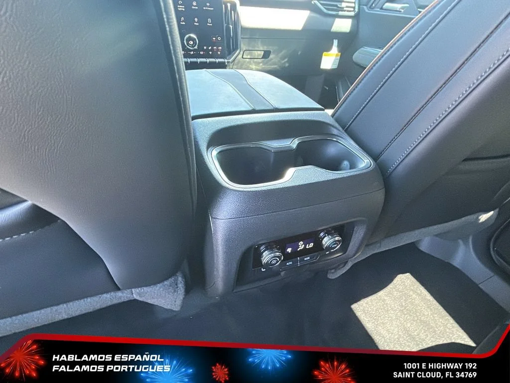 New 2026 Summit White GMC AT4 image 22