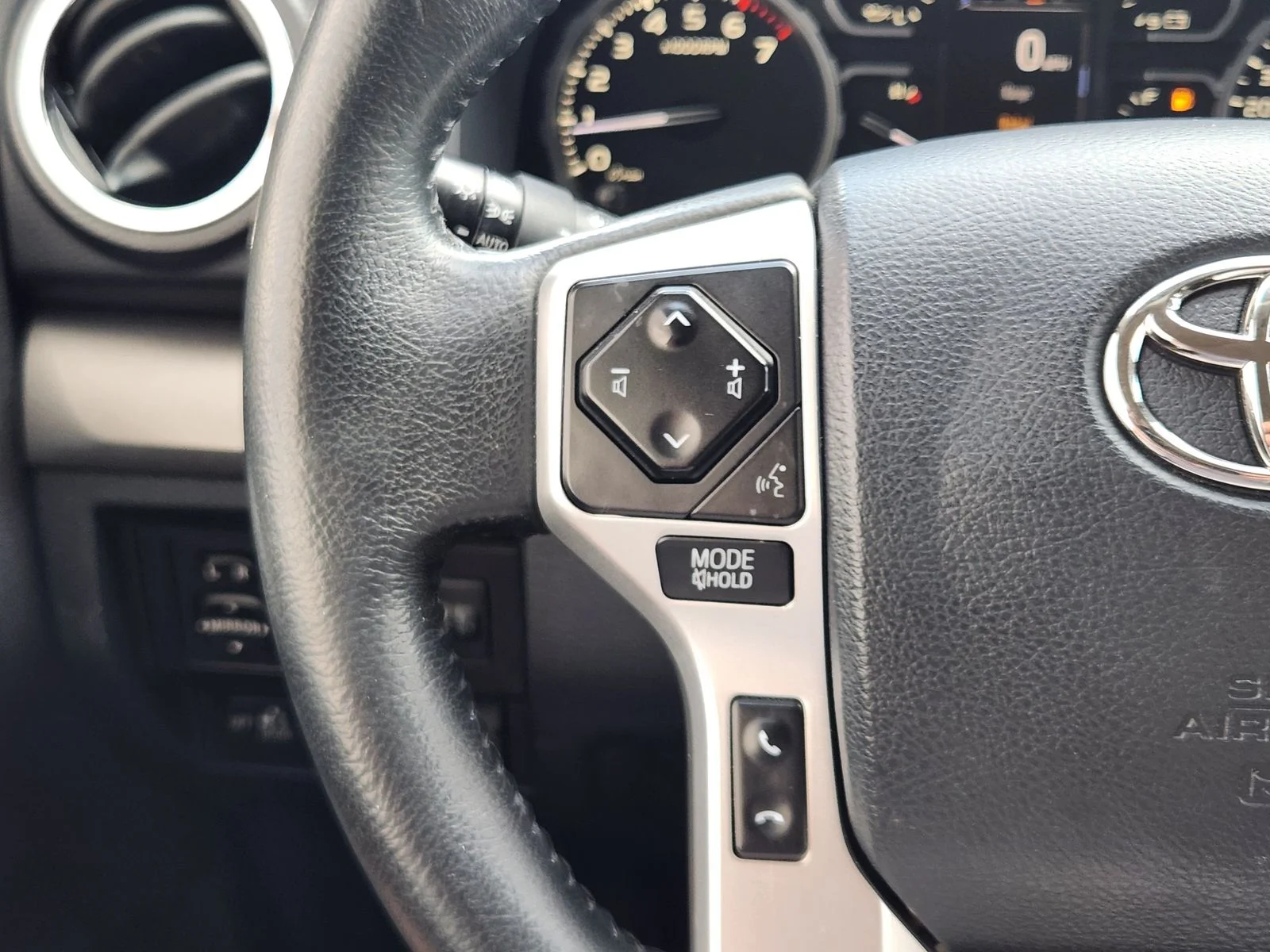Used 2020 Blue Toyota SR5 image 29