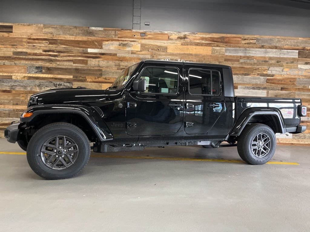 New 2026 Black Clear-Coat Exterior Paint Jeep Sport S image 18