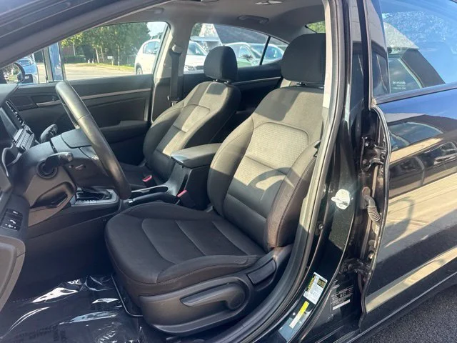 Used 2018 Black Hyundai Value Edition image 7