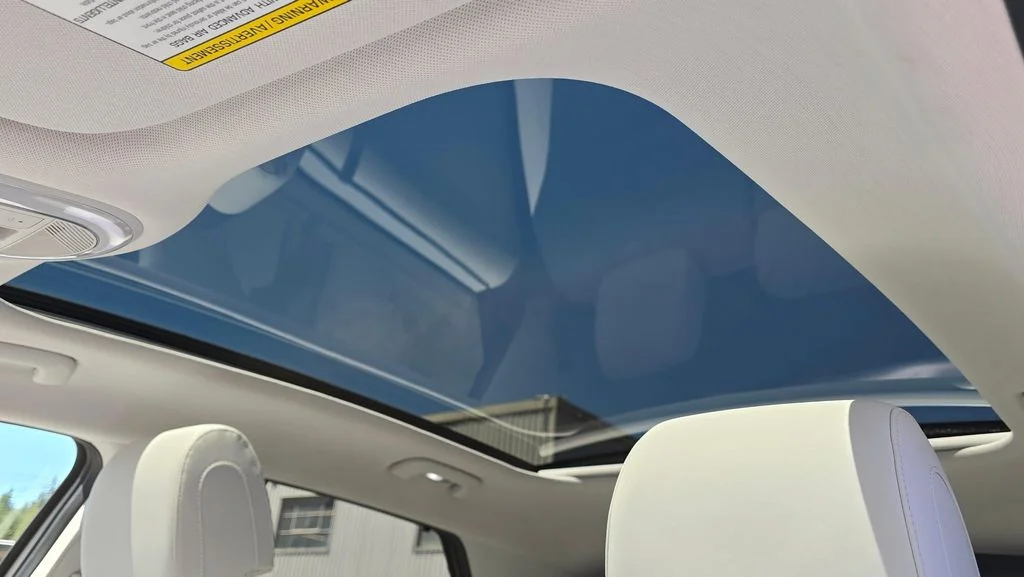 Used 2025 Gravity Gold Matte Hyundai Limited image 23