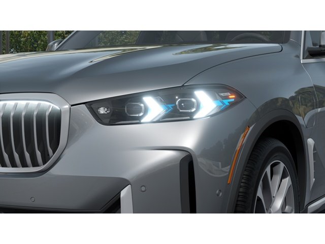 New 2026 Skyscraper Grey Metallic BMW X5 50e image 6