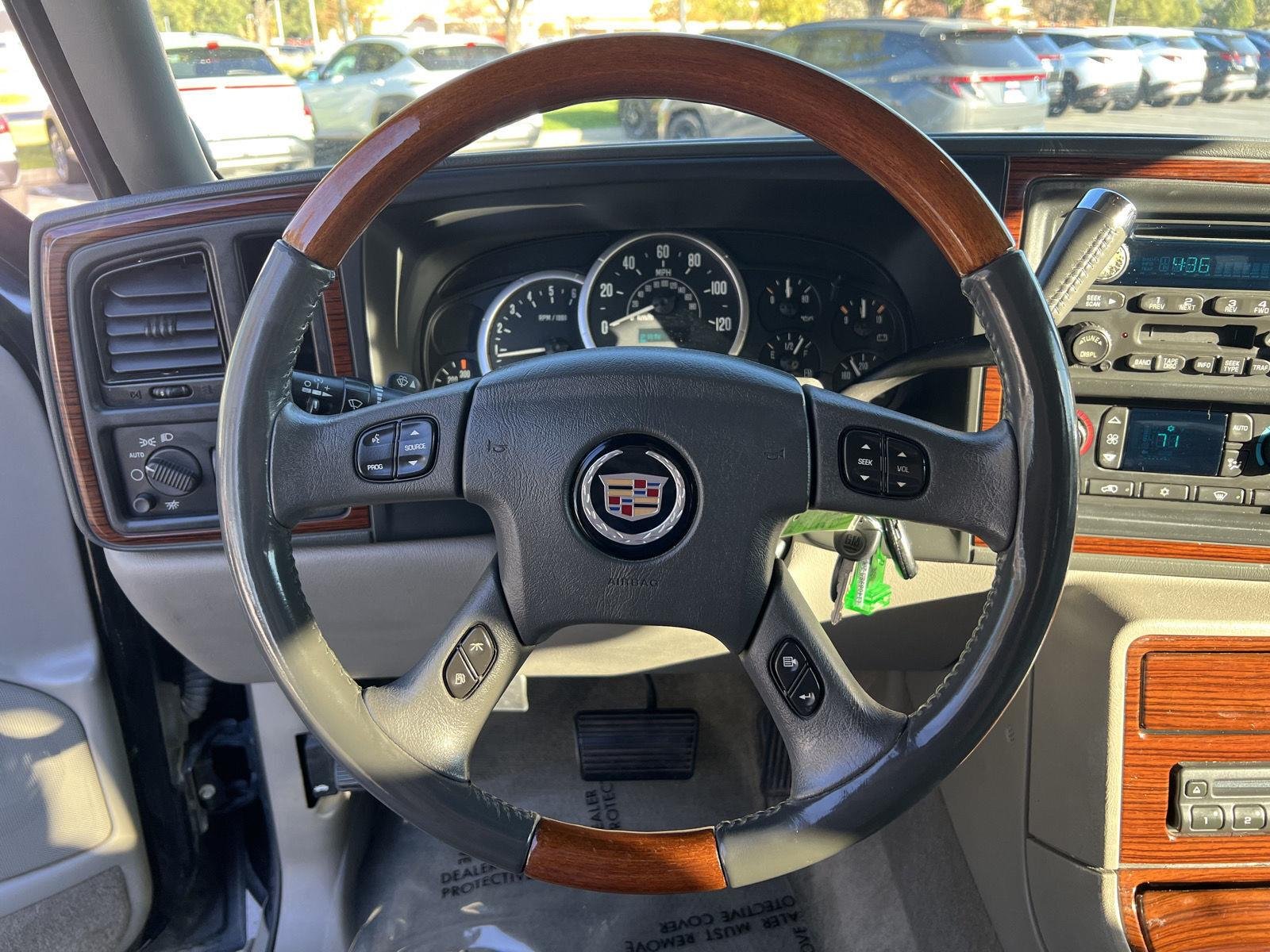 2004 Cadillac Escalade Base - Photo 6