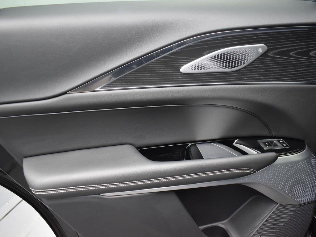 2024 CADILLAC LYRIQ - Image 21