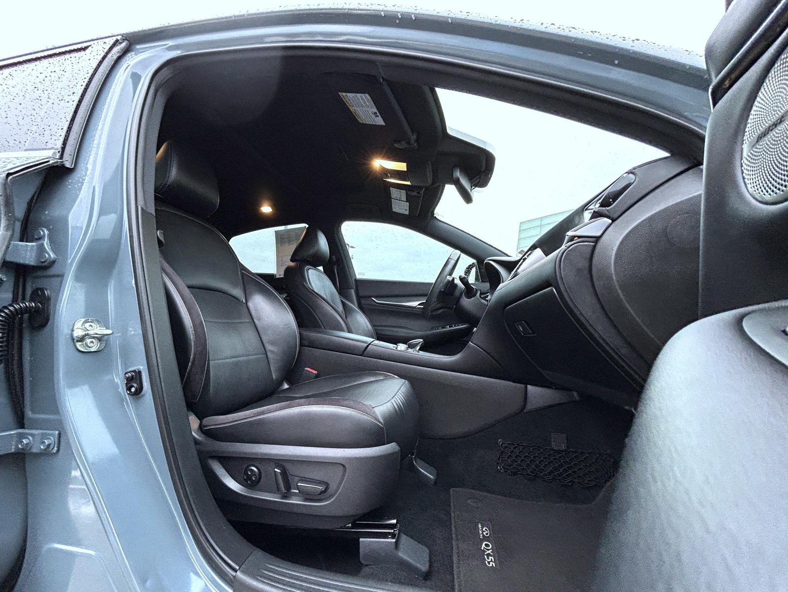 Used 2023 Gray INFINITI SENSORY image 15