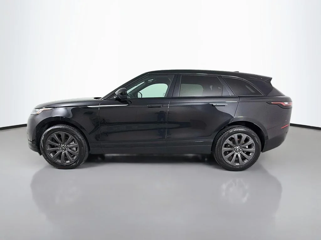 Used 2022 Black Land Rover S image 8