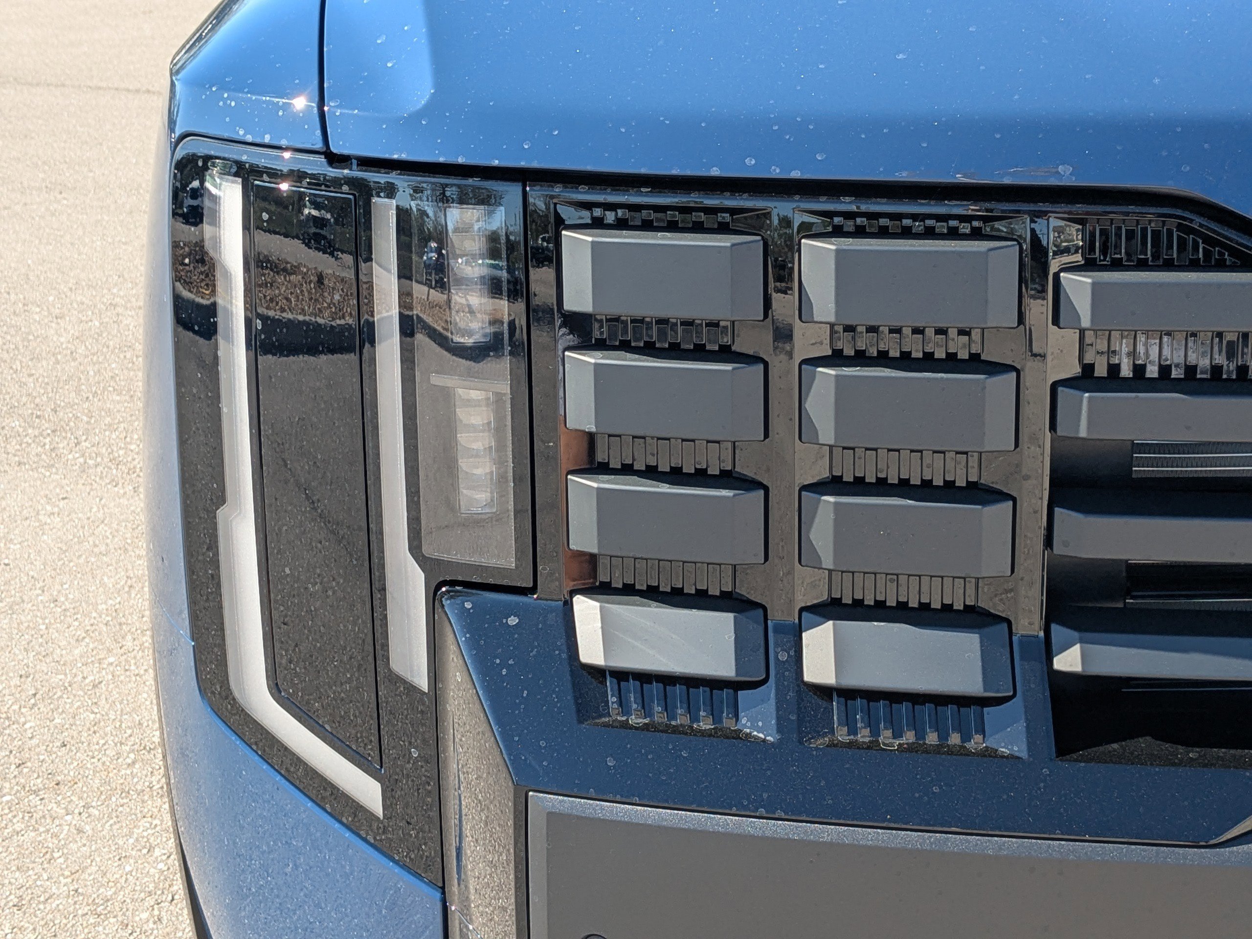 New 2027 Midnight Lake Blue Kia X-LINE SX image 10