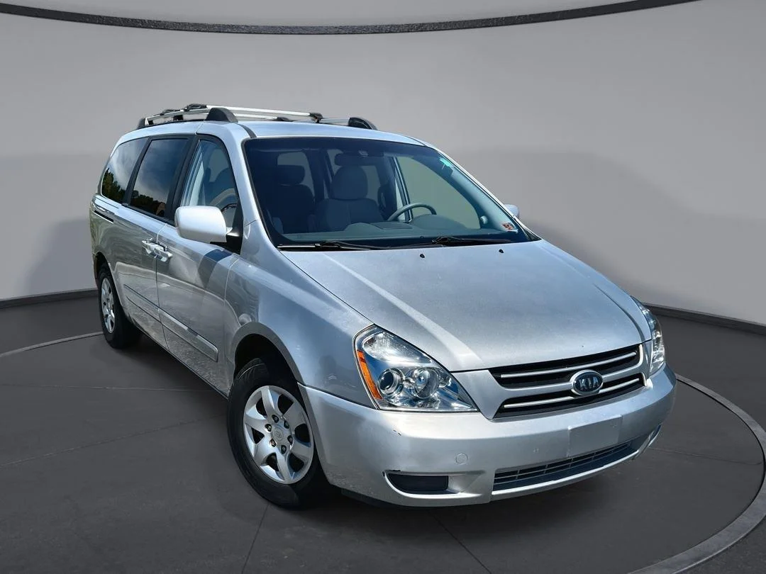 2006 Kia Sedona's photo
