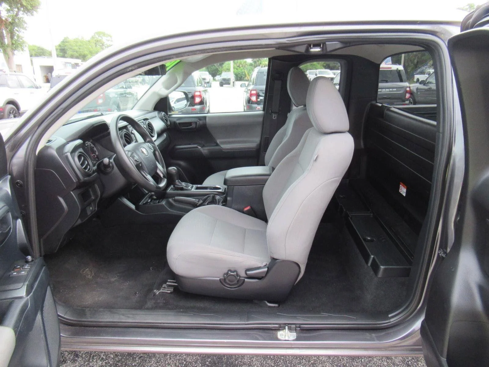 Used 2019 Silver Toyota SR image 14