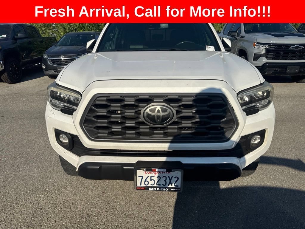 Used 2020 Toyota Tacoma TRD Off Road with VIN 3TMCZ5AN2LM288888 for sale in Kansas City