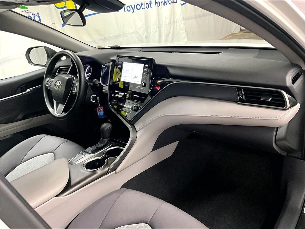 Used 2024 White Toyota LE image 14