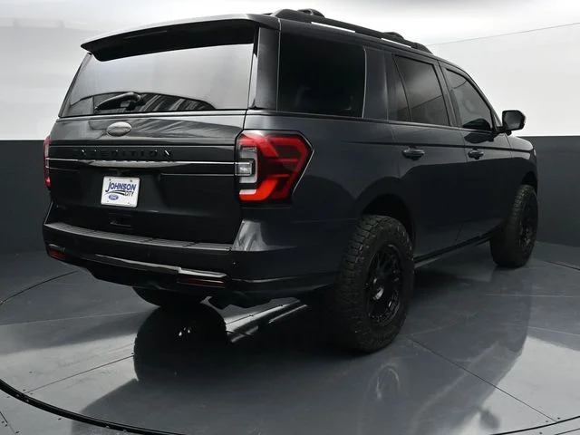 Used 2024 Gray Ford Limited image 8