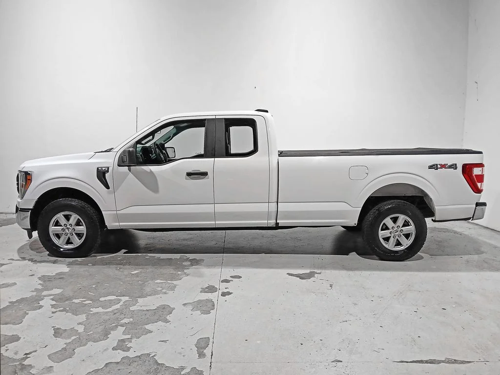 Used 2021 White Ford XL image 4