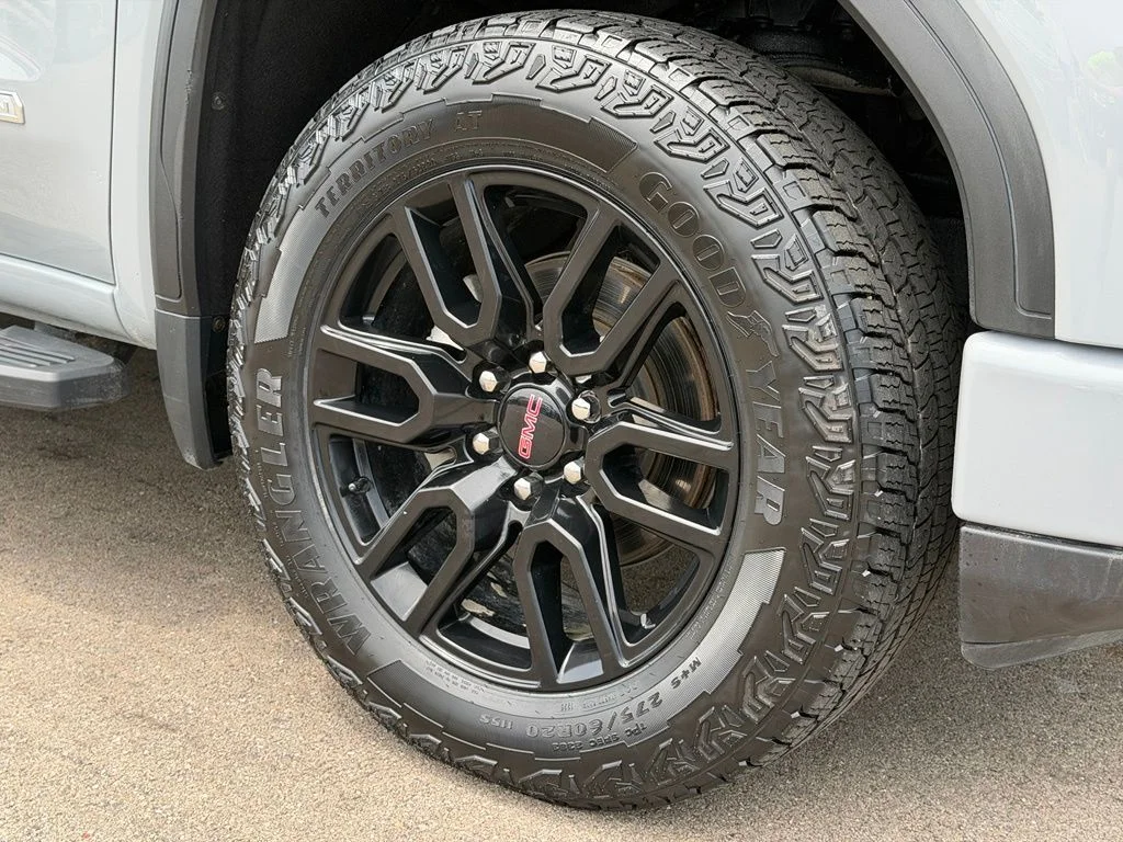 Used 2024 Gray GMC Elevation image 25